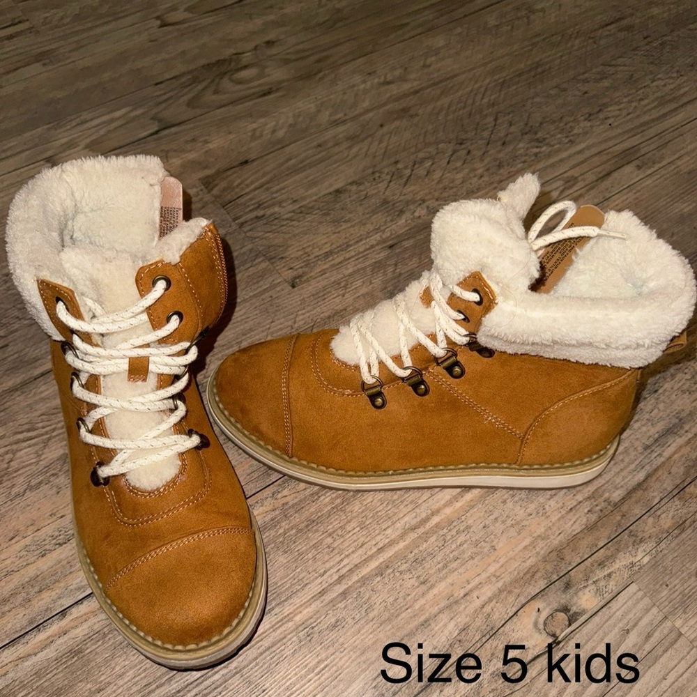 Cozy Brown Kids Boots